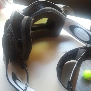 Oakley snow 2 Goggle's with bluetooth camer in len